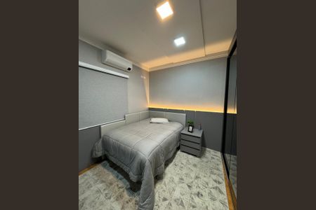 Casa à venda com 410m², 4 quartos e 3 vagas Casa à venda com 410m², 4 quartos e 3 vagasQuarto