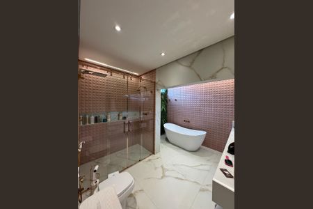 Casa à venda com 410m², 4 quartos e 3 vagas Casa à venda com 410m², 4 quartos e 3 vagasBanheiro