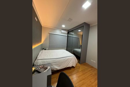 Casa à venda com 410m², 4 quartos e 3 vagas Casa à venda com 410m², 4 quartos e 3 vagasQuarto