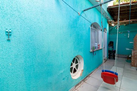 Casa à venda com 100m², 2 quartos e 3 vagasQuintal