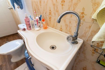 Casa à venda com 100m², 2 quartos e 3 vagasBanheiro da Suíte 2