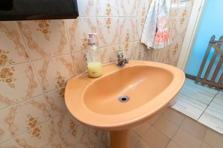 Casa à venda com 100m², 2 quartos e 3 vagasLavabo