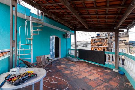 Casa à venda com 100m², 2 quartos e 3 vagasVaranda da Suíte 2