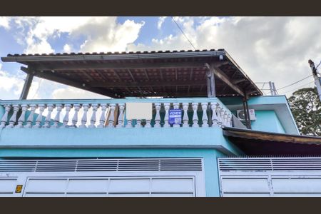 Casa à venda com 100m², 2 quartos e 3 vagasFachada