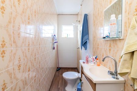 Casa à venda com 100m², 2 quartos e 3 vagasBanheiro da Suíte 2