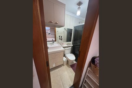 Apartamento à venda com 70m², 3 quartos e 1 vaga Apartamento à venda com 70m², 3 quartos e 1 vagaBanheiro