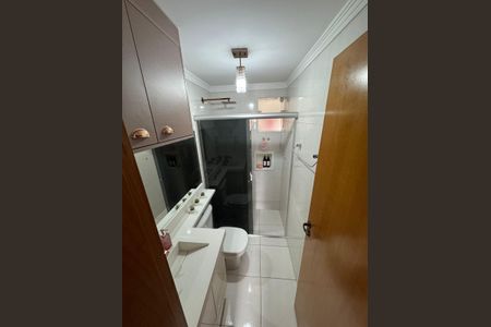 Apartamento à venda com 70m², 3 quartos e 1 vaga Apartamento à venda com 70m², 3 quartos e 1 vagaBanheiro