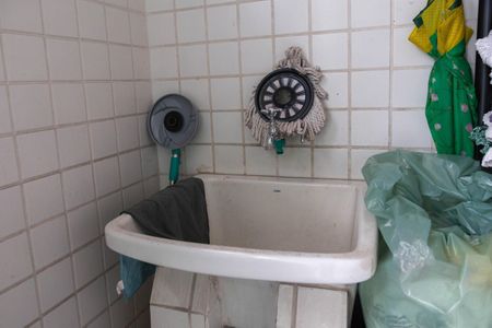 Casa à venda com 350m², 3 quartos e 3 vagas Casa à venda com 350m², 3 quartos e 3 vagasÁrea de Serviço