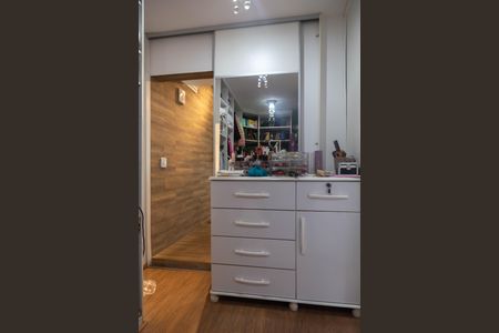 Casa à venda com 350m², 3 quartos e 3 vagas Casa à venda com 350m², 3 quartos e 3 vagasCloset da Suíte 1