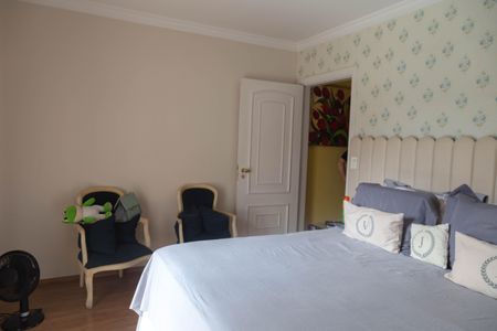 Casa à venda com 350m², 3 quartos e 3 vagas Casa à venda com 350m², 3 quartos e 3 vagasSuíte 1