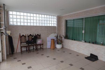 Casa à venda com 350m², 3 quartos e 3 vagas Casa à venda com 350m², 3 quartos e 3 vagasGaragem