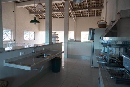 Casa à venda com 350m², 3 quartos e 3 vagas Casa à venda com 350m², 3 quartos e 3 vagasSóton