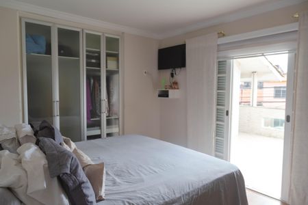 Casa à venda com 350m², 3 quartos e 3 vagas Casa à venda com 350m², 3 quartos e 3 vagasSuíte 1