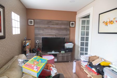 Casa à venda com 350m², 3 quartos e 3 vagas Casa à venda com 350m², 3 quartos e 3 vagasSala de TV