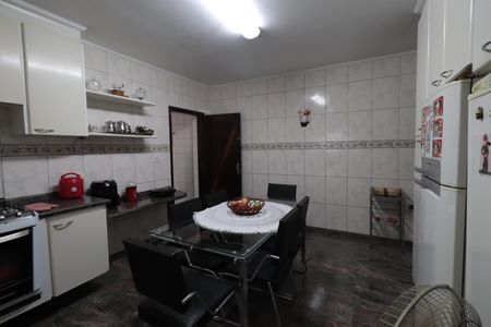 Casa à venda com 250m², 4 quartos e 2 vagasCozinha