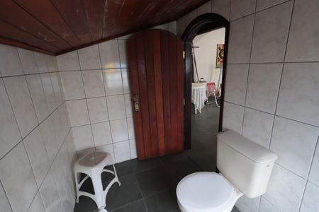 Casa à venda com 250m², 4 quartos e 2 vagascasa 2 -Banheiro