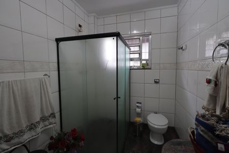 Casa à venda com 250m², 4 quartos e 2 vagasBanheiro