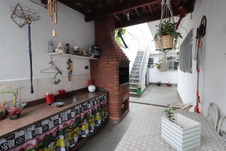 Casa à venda com 250m², 4 quartos e 2 vagasChurrasqueira