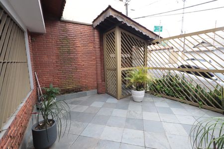 Casa à venda com 250m², 4 quartos e 2 vagasEntrada