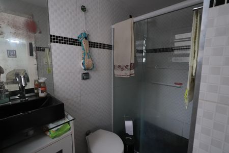 Casa à venda com 250m², 4 quartos e 2 vagascasa 2 -Banheiro