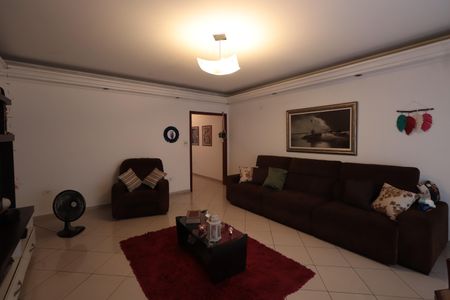 Casa à venda com 250m², 4 quartos e 2 vagasSala