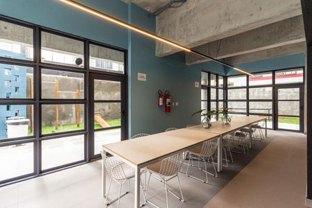 Apartamento para alugar com 27m², 1 quarto e sem vaga Apartamento para alugar com 27m², 1 quarto e sem vagaÁrea comum - Salão de festas