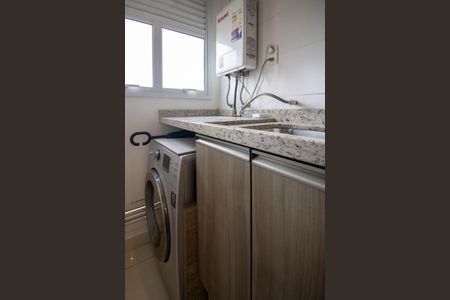 Apartamento para alugar com 70m², 2 quartos e 1 vagaÁrea de Serviço