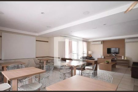 Apartamento para alugar com 70m², 2 quartos e 1 vagaÁrea comum - Salão de festas