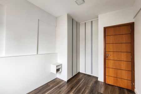 Apartamento à venda com 60m², 2 quartos e 1 vagaQuarto 2