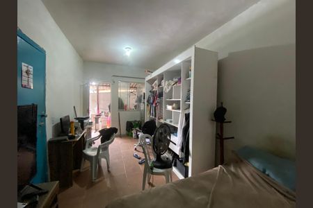 Casa à venda com 76m², 1 quarto e 6 vagas Casa à venda com 76m², 1 quarto e 6 vagasQuarto