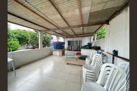 Casa à venda com 76m², 1 quarto e 6 vagas Casa à venda com 76m², 1 quarto e 6 vagasTerraço