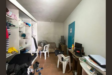 Casa à venda com 76m², 1 quarto e 6 vagas Casa à venda com 76m², 1 quarto e 6 vagasQuarto