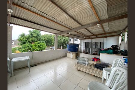 Casa à venda com 76m², 1 quarto e 6 vagas Casa à venda com 76m², 1 quarto e 6 vagasTerraço