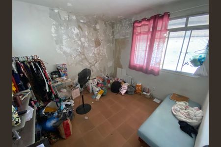 Casa à venda com 76m², 1 quarto e 6 vagas Casa à venda com 76m², 1 quarto e 6 vagasSala