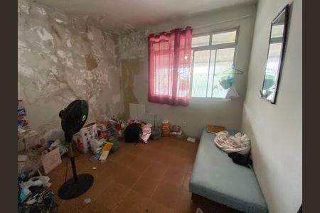 Casa à venda com 76m², 1 quarto e 6 vagas Casa à venda com 76m², 1 quarto e 6 vagasSala