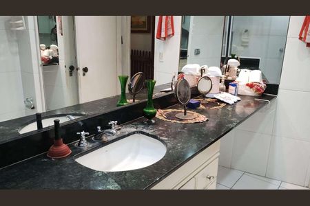 Apartamento à venda com 174m², 3 quartos e sem vaga