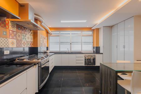 Apartamento à venda com 240m², 4 quartos e 2 vagasCozinha