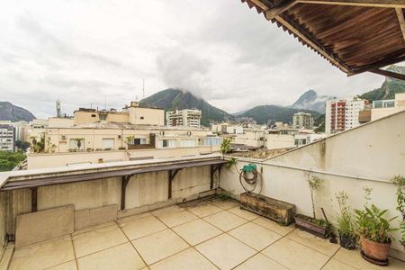 Apartamento à venda com 205m², 3 quartos e 1 vaga