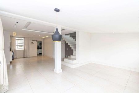 Apartamento à venda com 205m², 3 quartos e 1 vaga