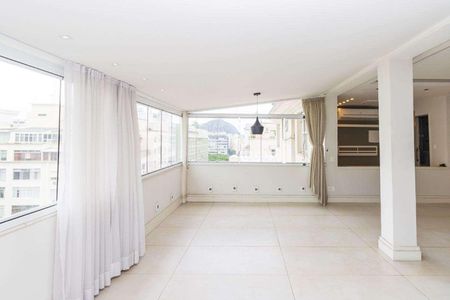 Apartamento à venda com 205m², 3 quartos e 1 vaga