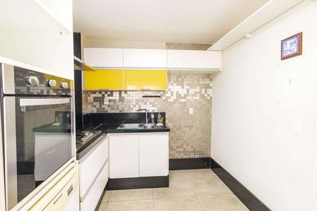 Apartamento à venda com 205m², 3 quartos e 1 vaga