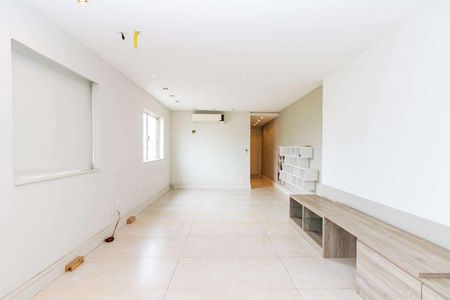 Apartamento à venda com 205m², 3 quartos e 1 vaga