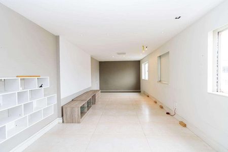 Apartamento à venda com 205m², 3 quartos e 1 vaga