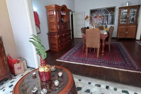 Apartamento à venda com 235m², 4 quartos e 1 vaga