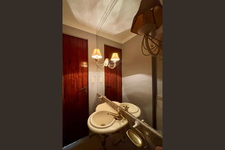 Casa à venda com 160m², 4 quartos e 1 vagaLavabo