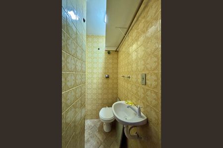 Casa à venda com 160m², 4 quartos e 1 vagaBanheiro de Serviço