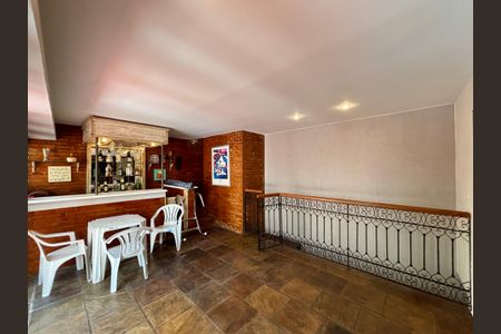 Casa à venda com 160m², 4 quartos e 1 vagaCobertura