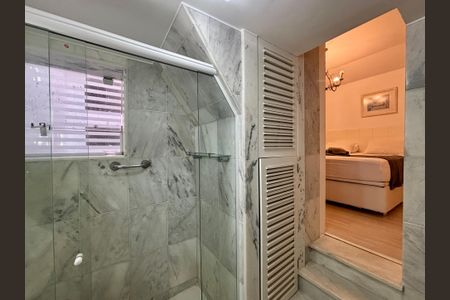 Casa à venda com 160m², 4 quartos e 1 vagaBanheiro da Suíte