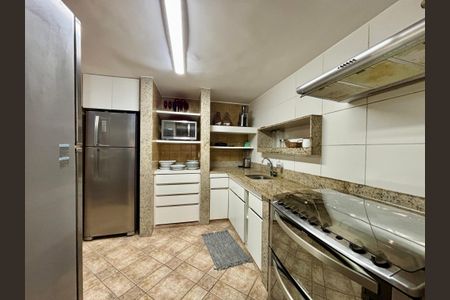 Casa à venda com 160m², 4 quartos e 1 vagaCozinha