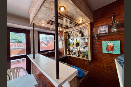 Casa à venda com 160m², 4 quartos e 1 vagaCobertura